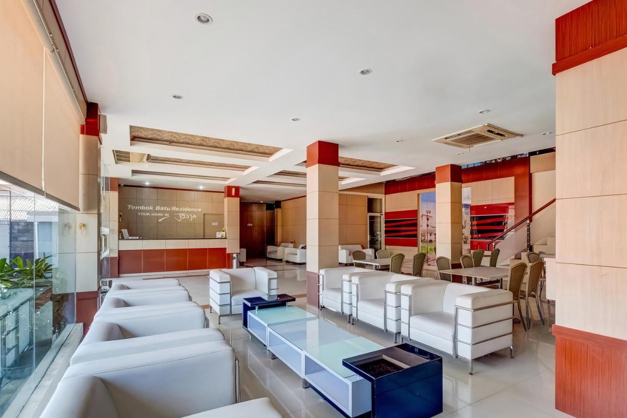 Oyo Flagship 3726 Tembok Batu Residence Tugu Eksteriør billede