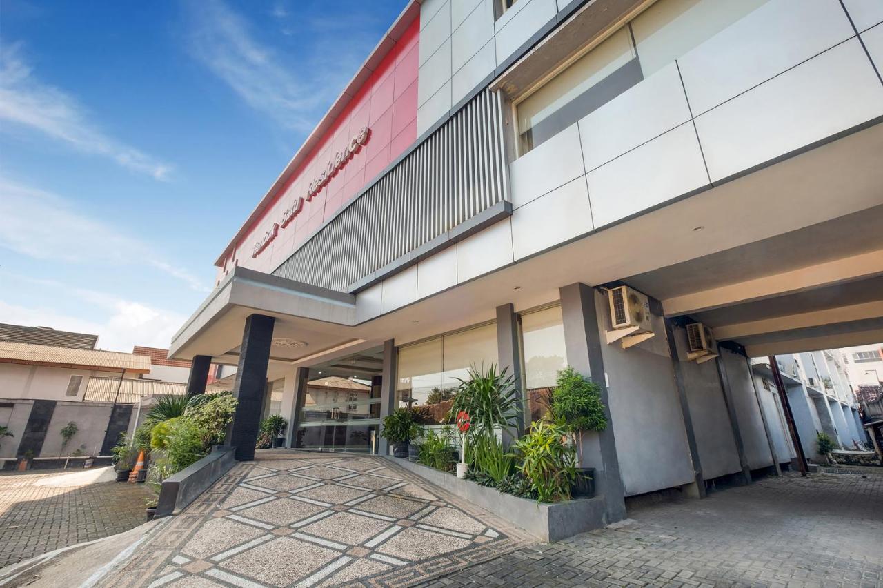 Oyo Flagship 3726 Tembok Batu Residence Tugu Eksteriør billede