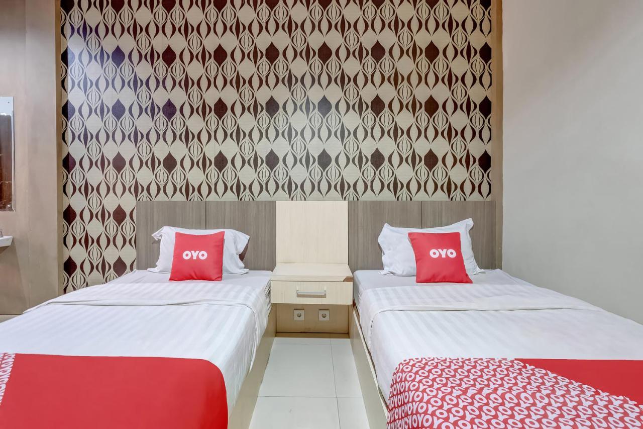 Oyo Flagship 3726 Tembok Batu Residence Tugu Eksteriør billede