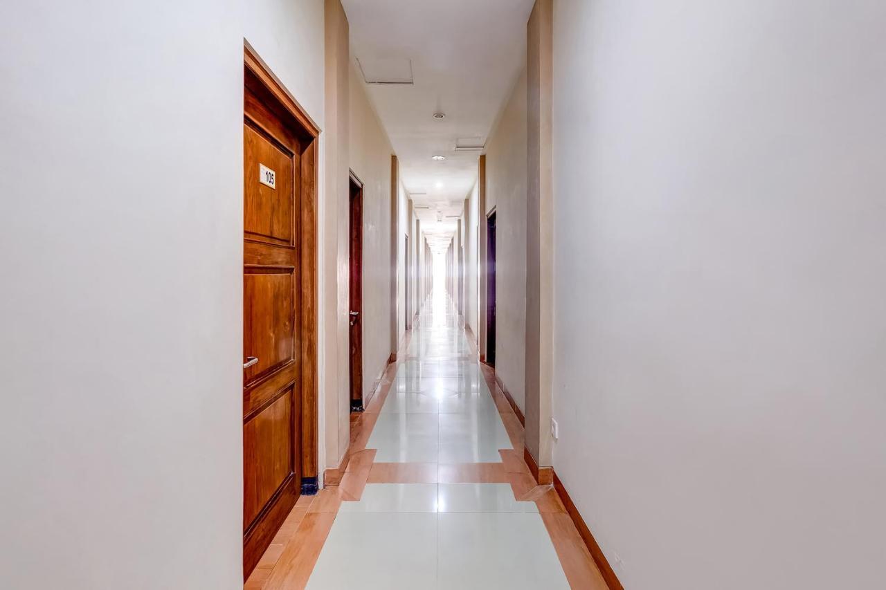 Oyo Flagship 3726 Tembok Batu Residence Tugu Eksteriør billede