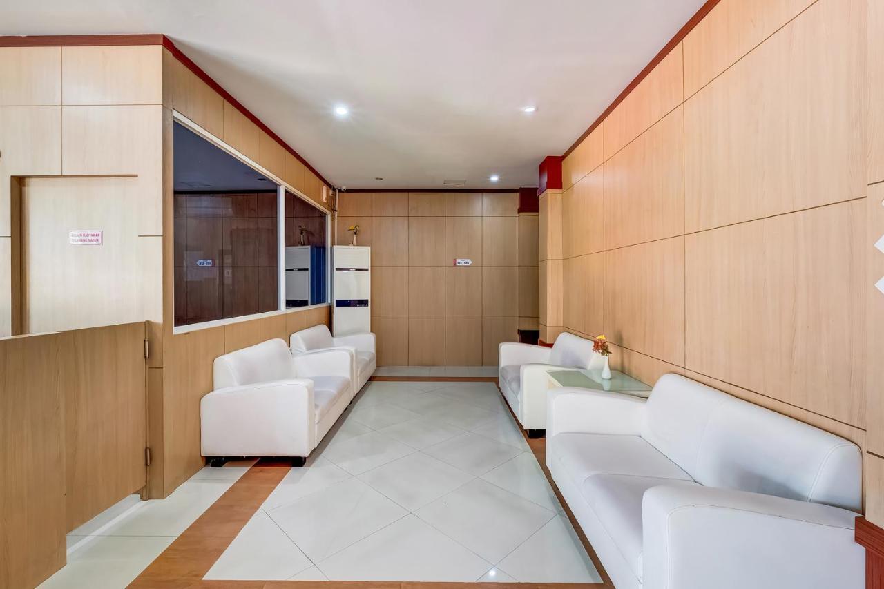 Oyo Flagship 3726 Tembok Batu Residence Tugu Eksteriør billede