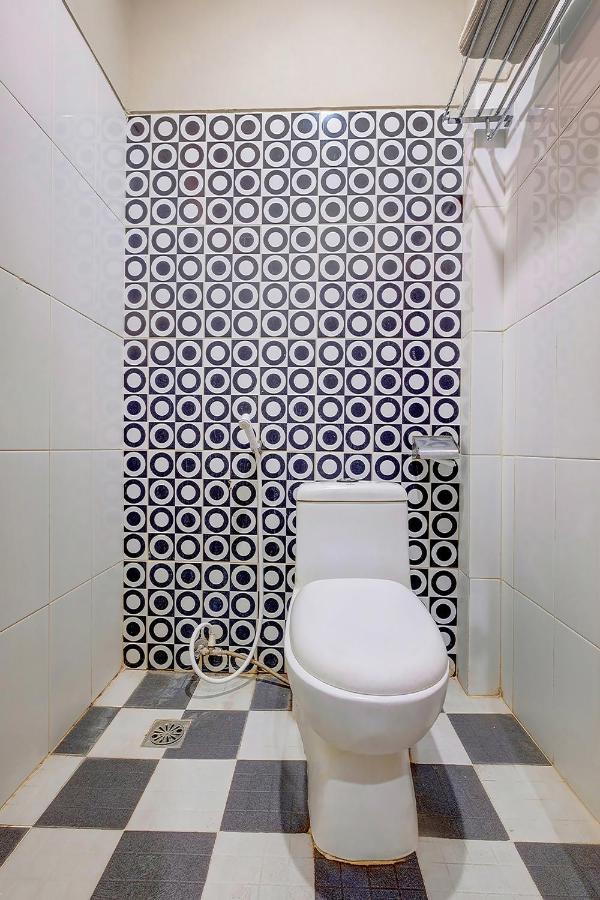 Oyo Flagship 3726 Tembok Batu Residence Tugu Eksteriør billede