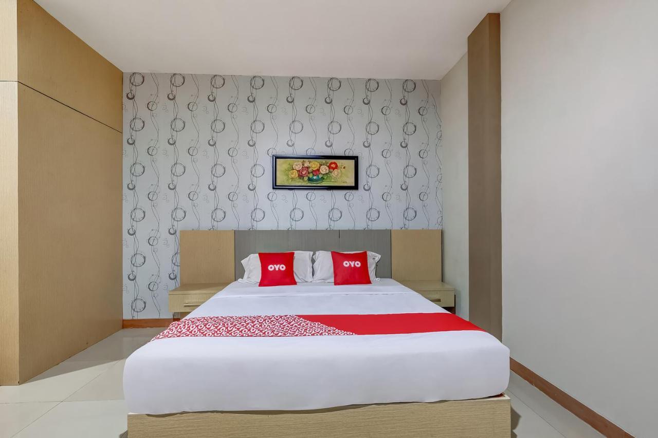 Oyo Flagship 3726 Tembok Batu Residence Tugu Eksteriør billede